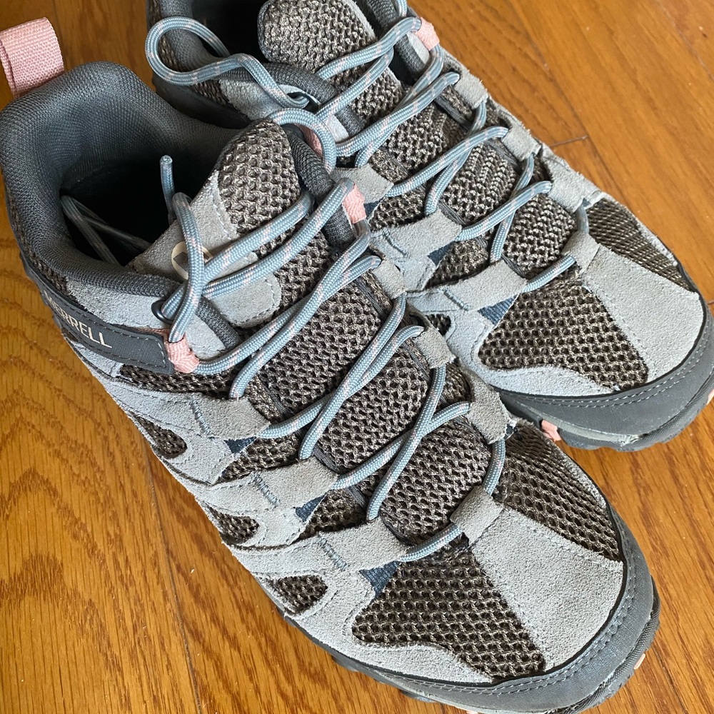 Merrell Womens Hiking Boots Sz 7.5